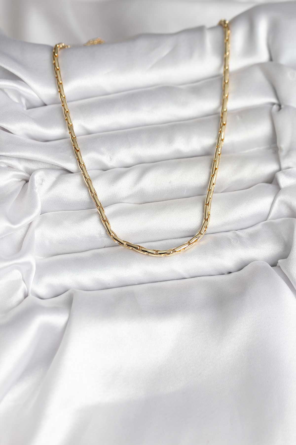 14K Gold Renk Kaplama Model CM Kadın Kolye