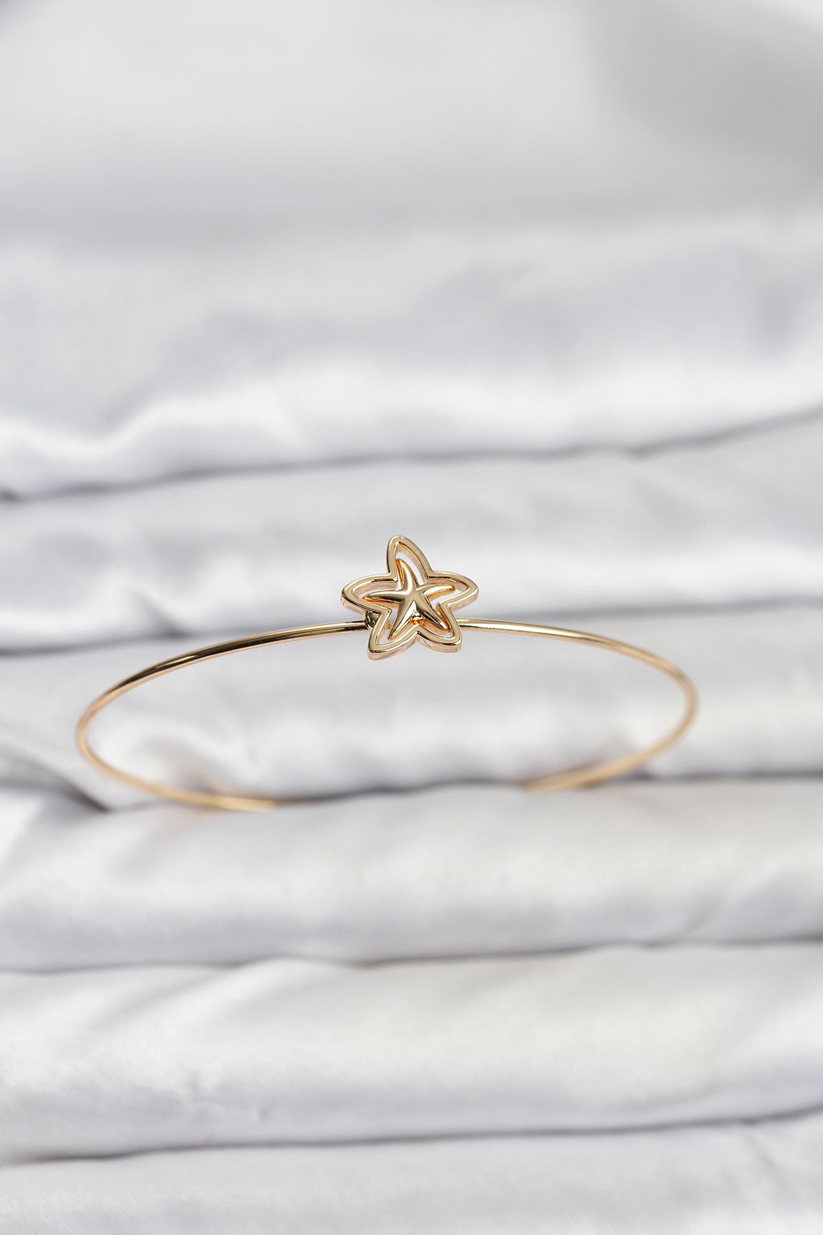 Yıldız Model Gold Renk Bileklik