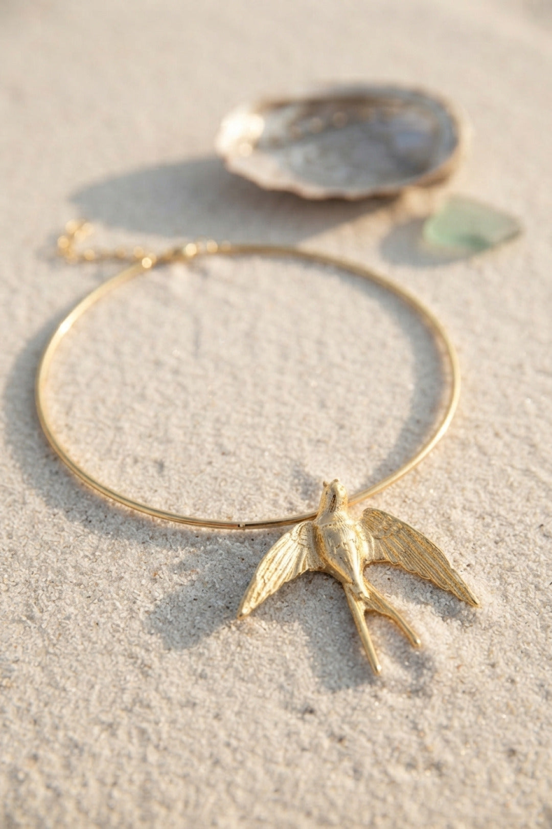 Kırlangıç Model Gold Renk Choker Kadın Kolye
