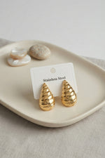 316L Çelik Gold Renk Vintage Damla Model Küpe