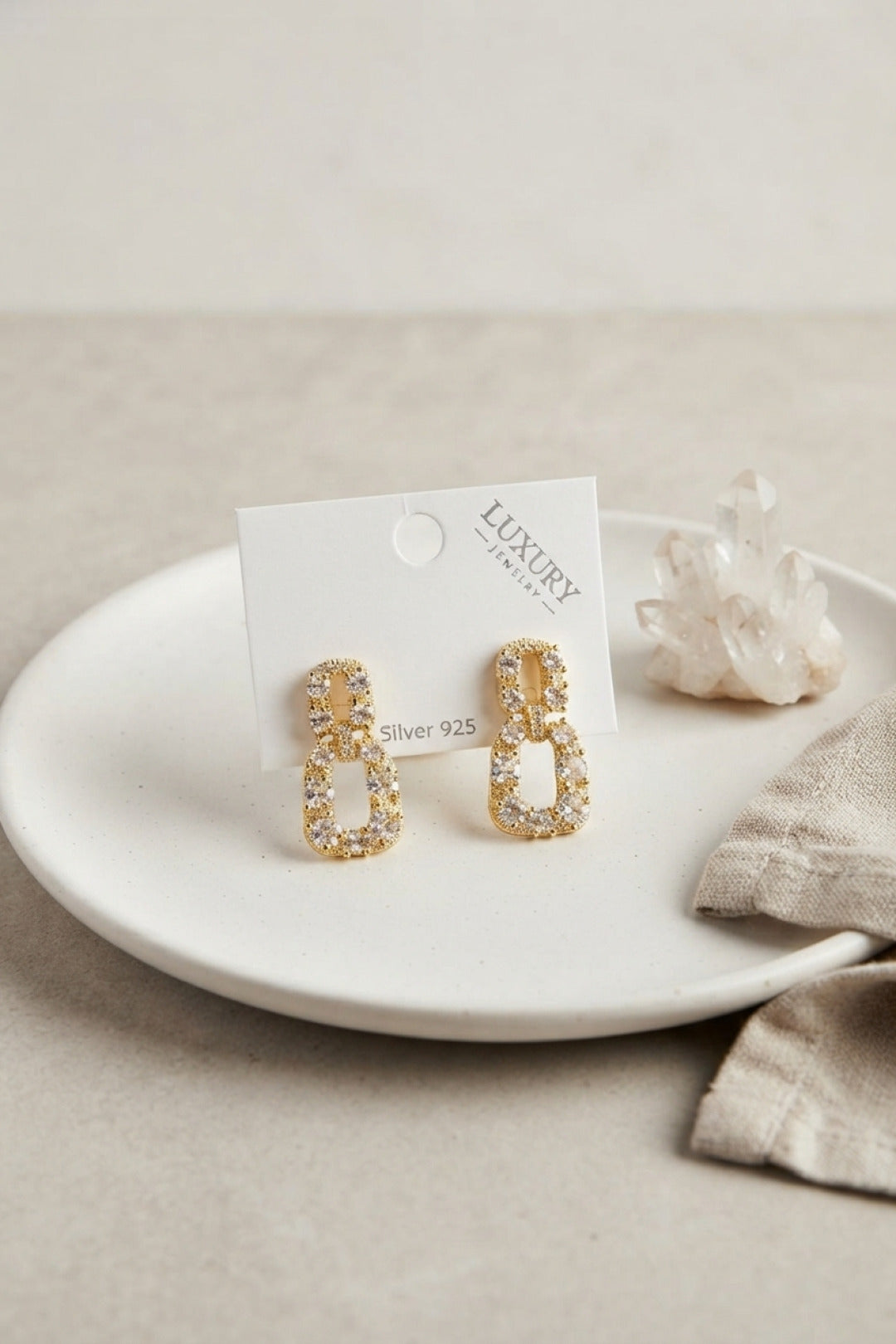 Zirkon Taşlı Gold Renk Pirinç Vintage Kadın Küpe
