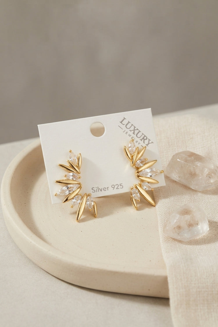 Gold Renk Zirkon Taşlı Saçak Model Vintage Kadın Küpe