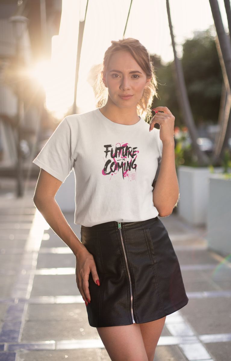 Kadın Özel Baskılı Modern Fit %100 Pamuk Bisiklet Yaka T-Shirt