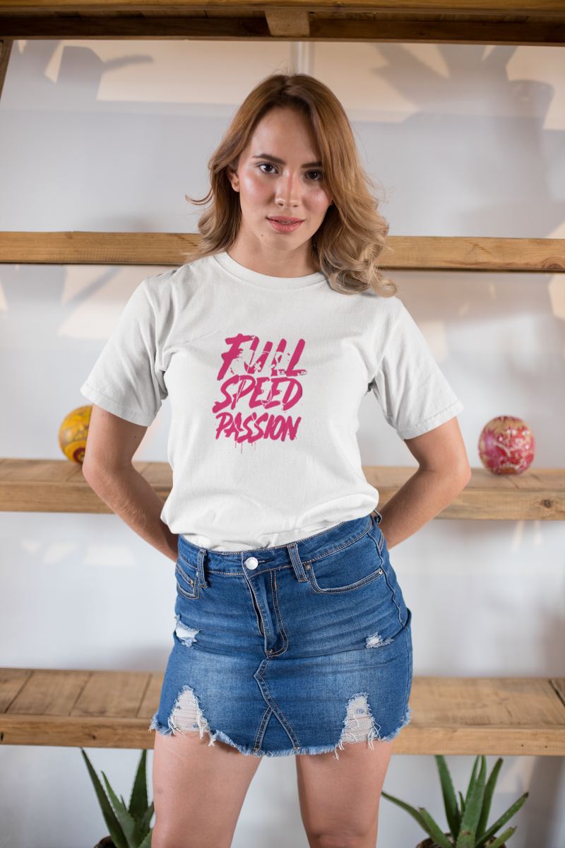 Kadın Özel Baskılı Modern Fit %100 Pamuk Bisiklet Yaka T-Shirt