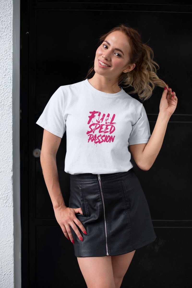 Kadın Özel Baskılı Modern Fit %100 Pamuk Bisiklet Yaka T-Shirt