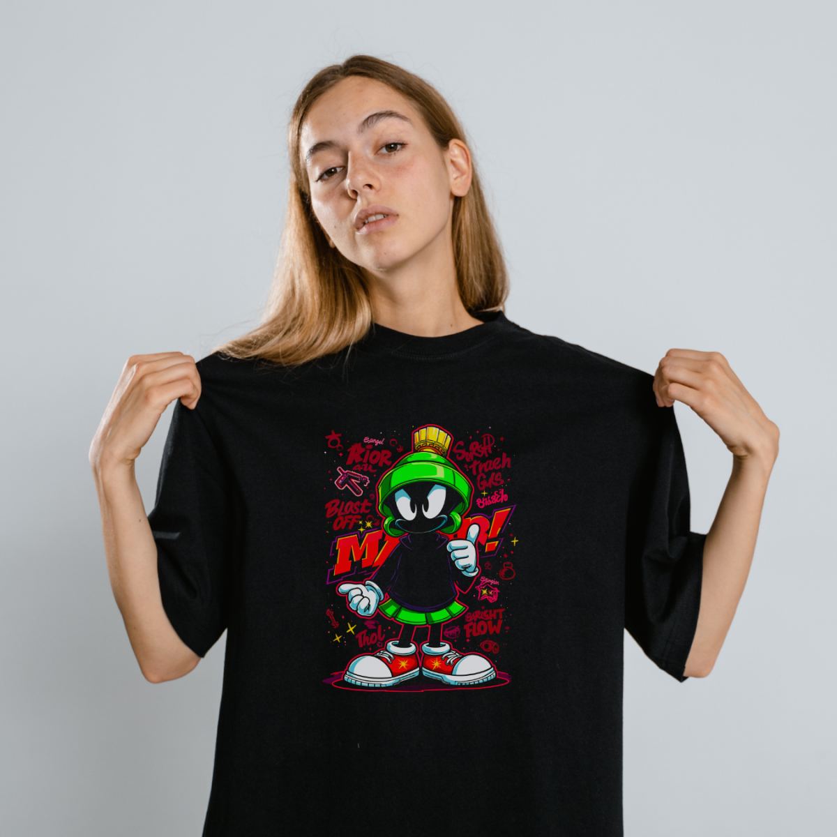 Marvin the Martian Graffiti Baskılı Unisex Siyah Tişört - 24/1 Penye Pamuklu