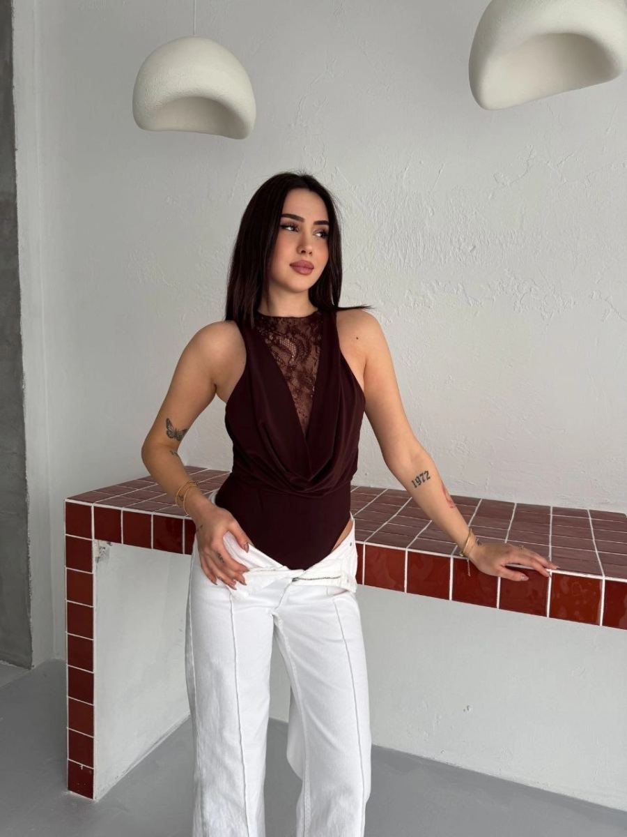 Kadın Dantel Detaylı Derin Dekolte Body Şık Kolsuz Yazlık Bodysuit - Kahvrenegi