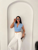 Kadın Vatkalı Kolsuz V Yaka Drapeli Crop Bluz Likralı Fit - Bebek Mavisi