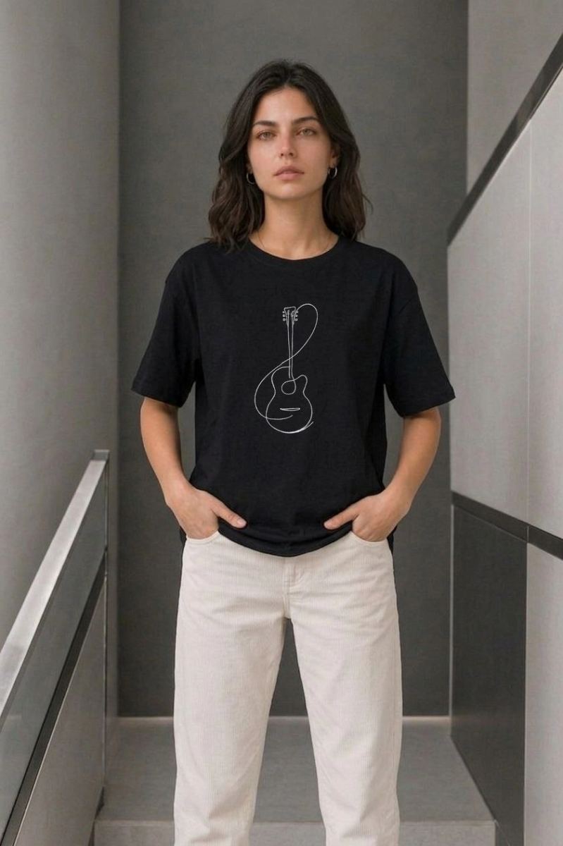 Kadın Minimal Gitar Baskılı Tişört T-Shirt Yazlık Kısa Kol Bisiklet Yaka T-Shirt - Siyah