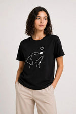 Kadın Köpek Figürlü Minimal Baskılı Tişört Kısa Kol Yazlık T-Shirt - Siyah