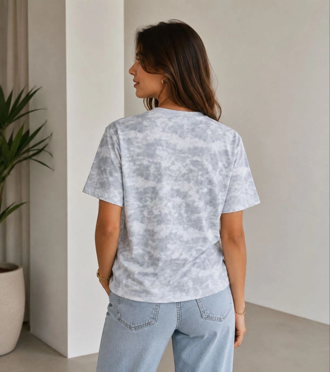 Kadın Batik Desenli Tişört Bisiklet Yaka Kısa Kol Regular Fit T-shirt - Gri