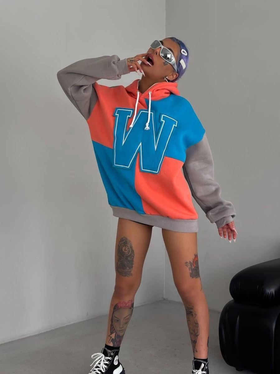 Kadın W Nakış İşlemeli Kapüşonlu 3 iplik pamuklu Parçalı Sweatshirt Hoodie - Mavi