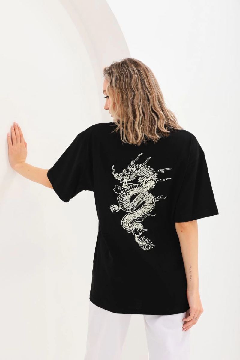 Kadın Kısa Kol Yazlık Tişört Bisiklet Yaka Ejderha Baskılı T-Shirt - Siyah
