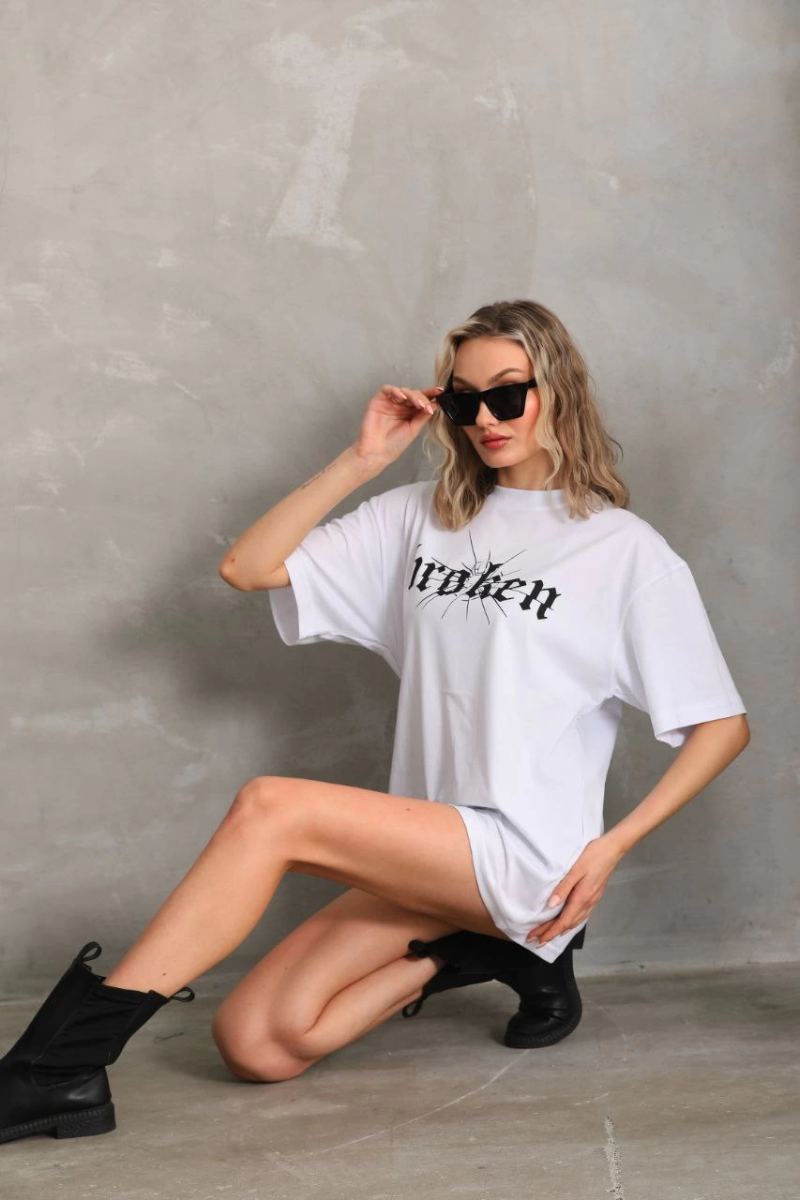 Kadın Kısa Kol Yazlık Tişört Bisiklet Yaka Baskılı Oversize T-Shirt - Beyaz
