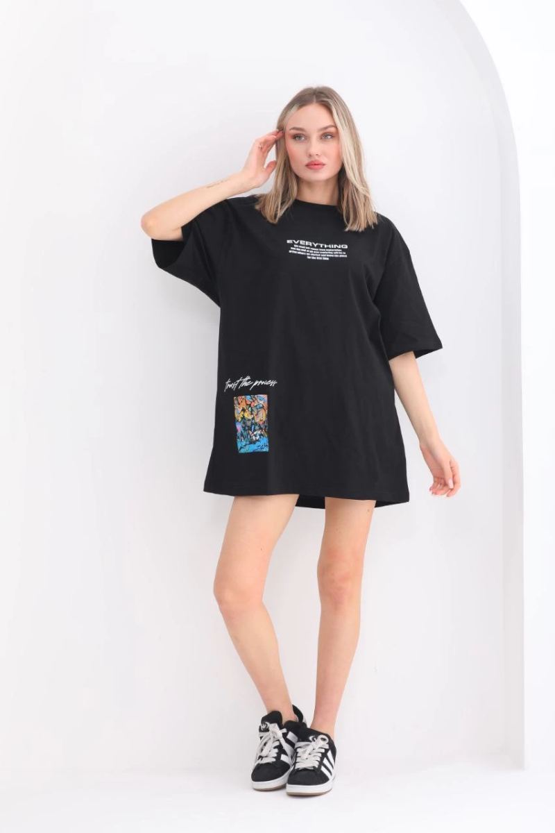 kadın  Bisiklet Yaka Baskılı Oversize T-Shirt - Siyah