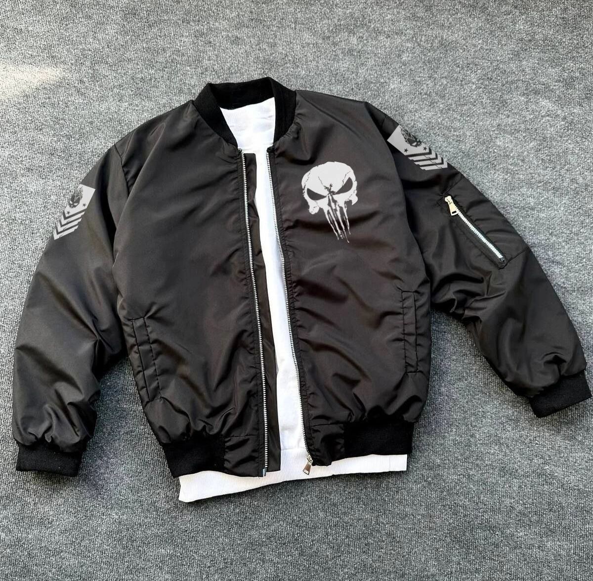 ERKEK Siyah Askeri Tarz Bomber Mont Punisher Skull Detaylı Fermuarlı Cepli - Siyah