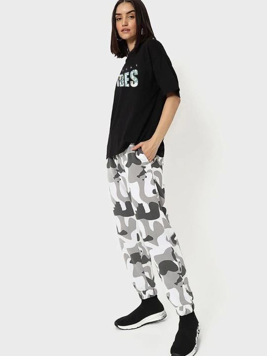 Kadın Kısa Kol Yazlık Tişört Bisiklet Yaka VIBES Baskılı T-Shirt - Siyah