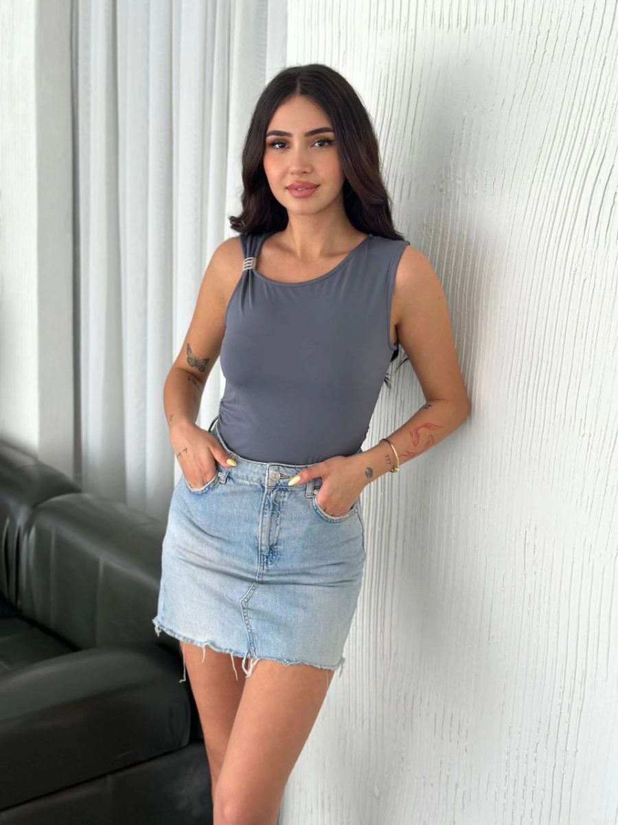 Osy Modal Yumuşak Dokulu Bisiklet Yaka Kadın Sıfır Kol Bluz Omuz Toka Aksesuar - Antrasit