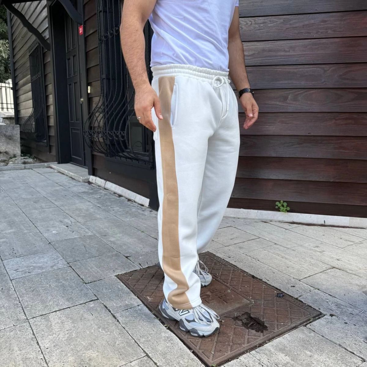 Erkek 3 İplik Pamukku Garnili Şeritli Cepli Eşofman Altı Pantolon - Beyaz