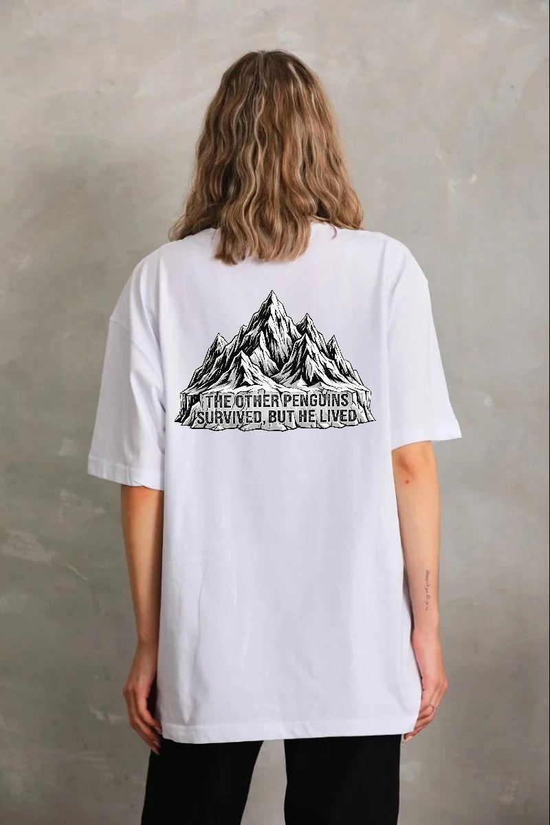 Kadın T-Shirt Nihilist Penguen Baskılı Bisiklet Yaka Kısa kol yazlık Tişört - Beyaz