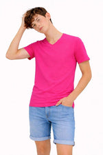 Genç Erkek Çocuk V Yaka Tişört Model - Pembe