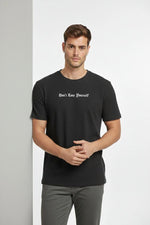 Erkek Wafıl Kumaş Tişört Regular Kalıp Bisiklet Yaka Baskılı T-Shirt - Siyah