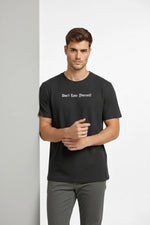 Erkek Wafıl Kumaş Tişört Regular Kalıp Bisiklet Yaka Baskılı T-Shirt - Siyah